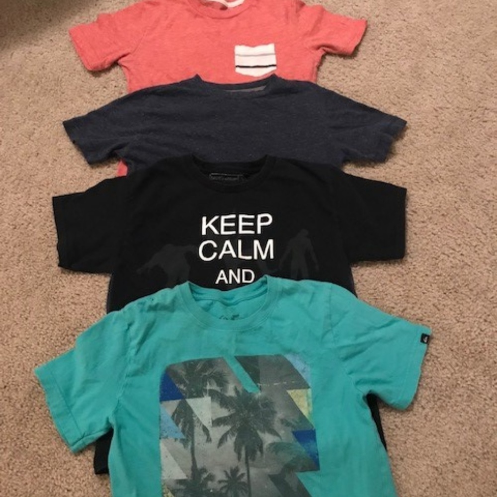 Boys T-shirts - Bundle of 4 - size s/m (8)